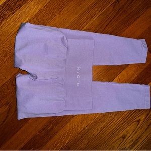 NVGTN lilac NV seamless leggings sizs small